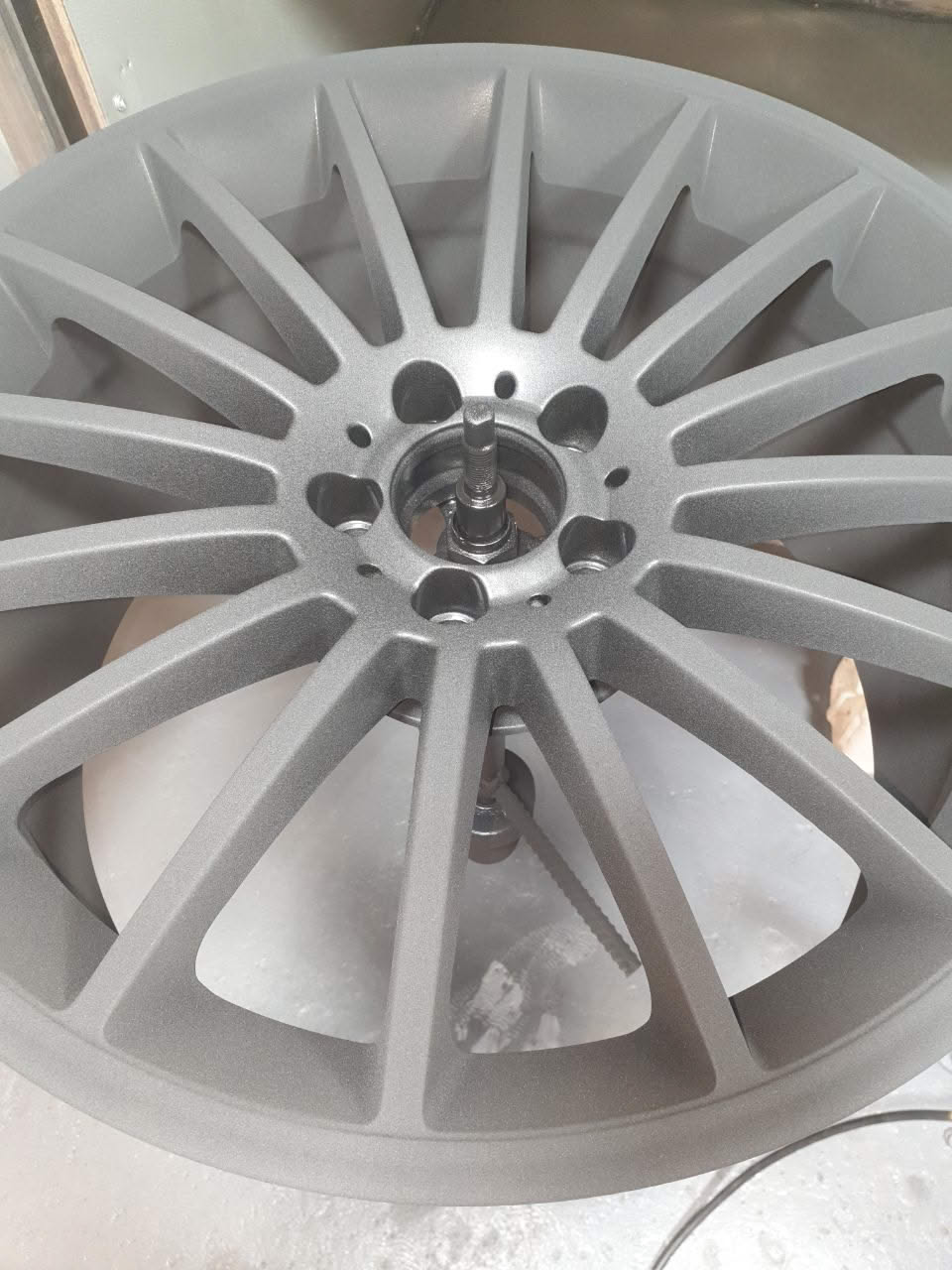 Диск с нанесённым грунтовочным слоем